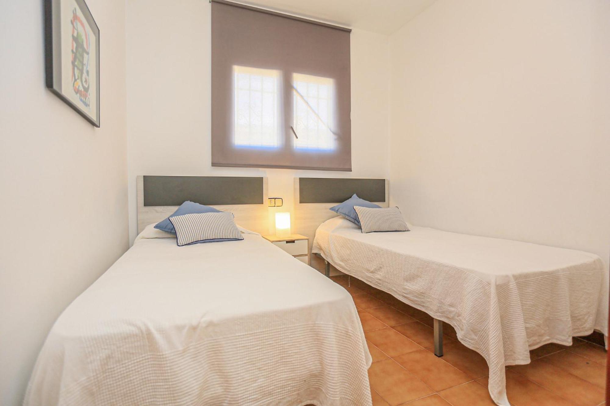 Litoral Costa Dorada - Villa Laura II Only Families 坎布里尔斯 外观 照片