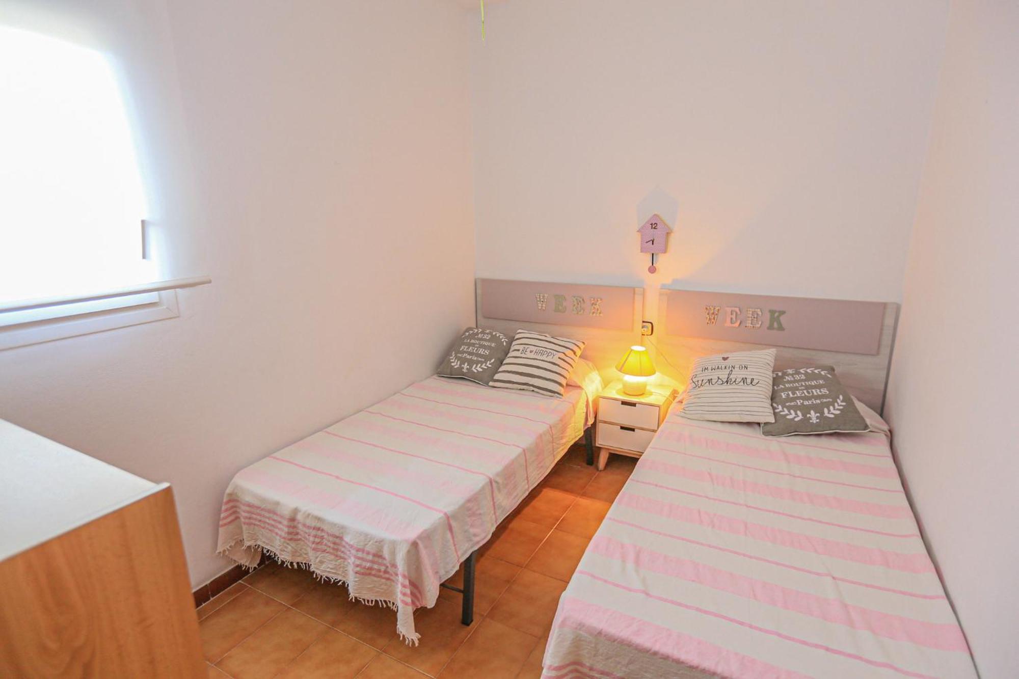 Litoral Costa Dorada - Villa Laura II Only Families 坎布里尔斯 外观 照片